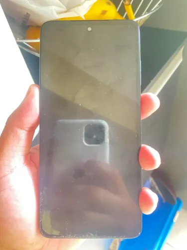 MOTO G84 256 GB TRINCOU TELA MAS FUNCIONA 