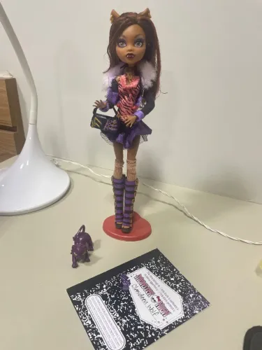 Monster High Clawdeen Wolf G1 básica Acessórios completos faltando pente e caixa usada