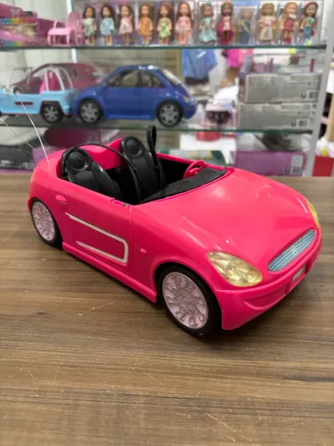 Carro da Barbie com avaria 