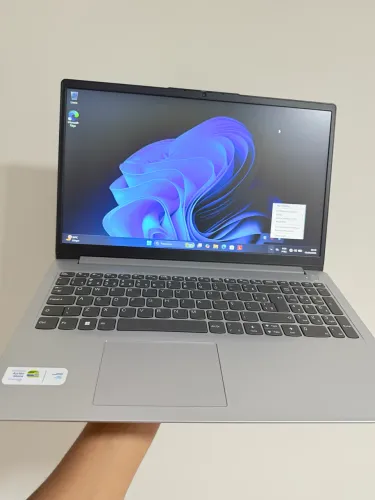 NOTEBOOK LENOVO IDEAPAD 1 15IAU7 I7 12ª GERAÇÃO | 8GB | 256GB SSD