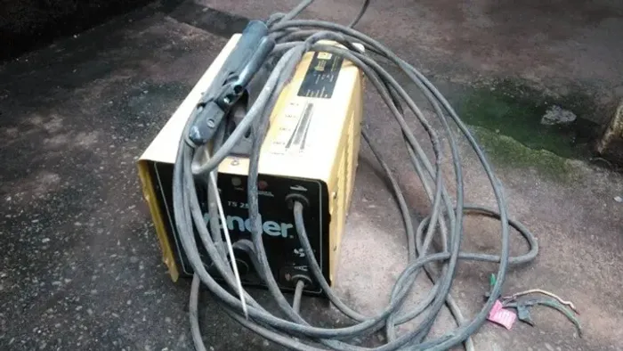 maquina de solda 250 amperes