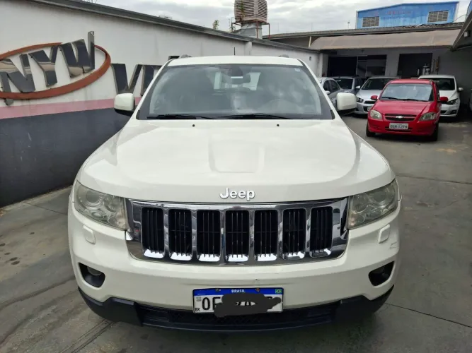 Jeep Grand Cherokee Laredo 3.6 4X4 V6 Aut. 2012