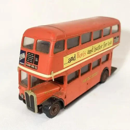 Miniatura do ÔNIBUS INGLÊS de dois andares DOUBLE DECKER. Fabricado na França pela SOLIDO