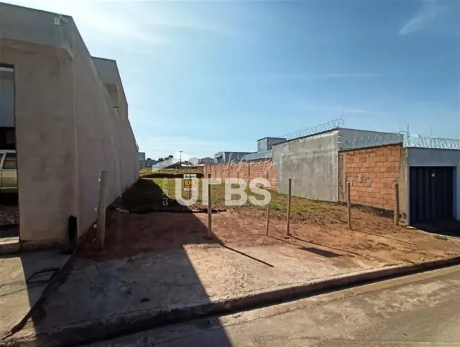 Terreno com 300m² à venda no Shopping Park