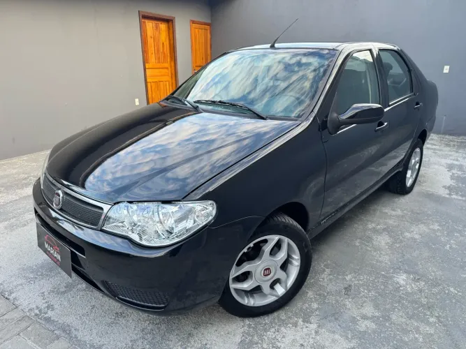 Fiat Siena HLX 1.8 MPI Flex 8V 4P 2005