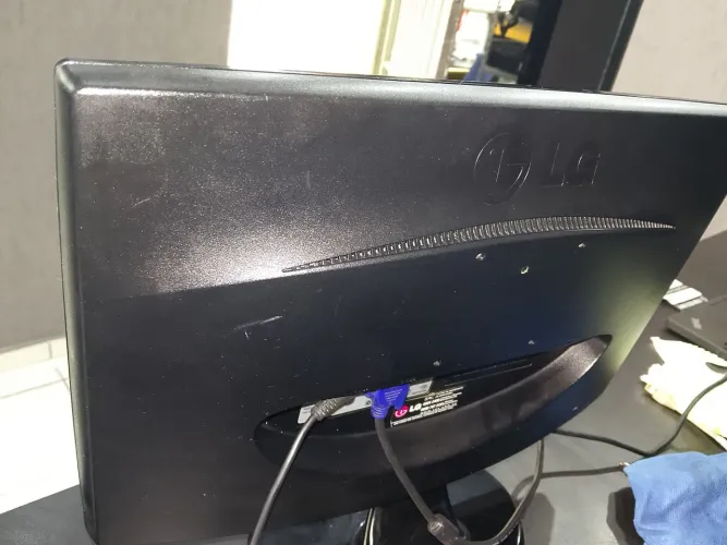 Monitor LG 19" VGA