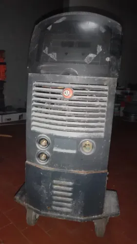 Máquina De Solda Cea Convex 300 Hd Industrial