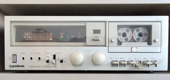 Tape Deck Gradiente CD4000