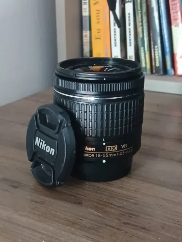 Nikon AF-P DX NIKKOR 18-55mm f/3.5-5.6G VR 