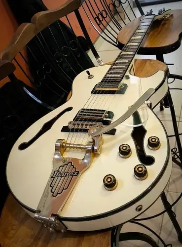 Guitarra Ibanez Agr-73T Tsw Branco Semi-Acústica