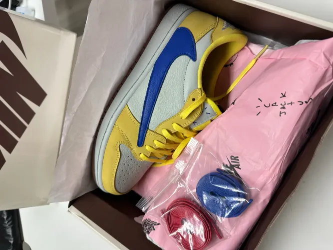Jordan Travis Scott Canary