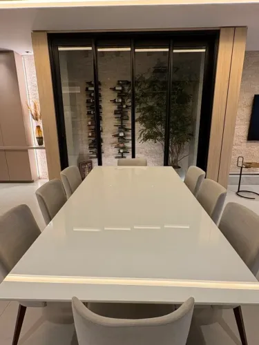 Mesa de Jantar Laca Branca com 8 cadeiras
