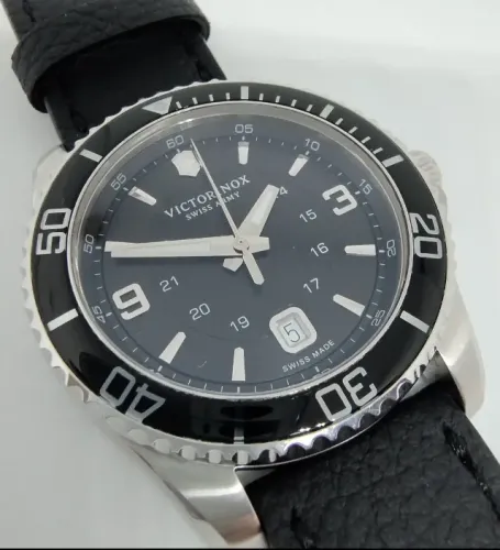 Relogio Victorinox Swiss Army - Maverick 41mm