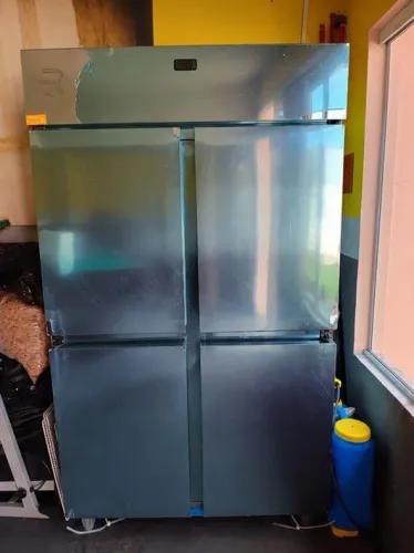 Geladeira 4 Portas (Mini Câmera Fria) Refrimate