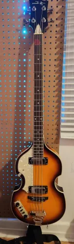 Baixo 4 cordas jay turser Vintage Paul McCartney CANHOTO