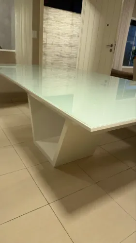 Mesa com 6 cadeiras
