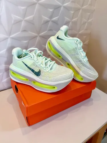 Nike Vomero Premium Verde - Tamanho 36