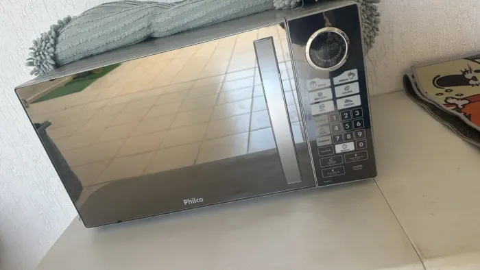 Microondas Brastemp 32 litros muito conservado espelhado