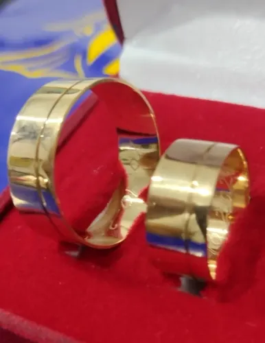 Par Alianças Tradicional Riscos lateral Ouro 18 Kilates Peso 22.30 Gramas 10 mm Maciça Par