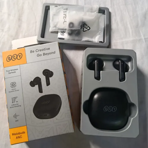 Fone QCY Melobuds ANC HT05 - usado, em bom estado