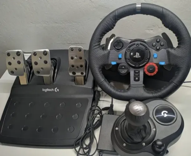 Volante LOGITECH G29 + PEDAIS + CAMBIO + COCKPIT FULL DE BRINDE