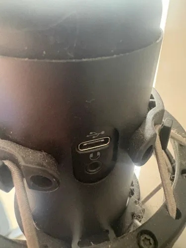 Microfone hyperx quadcast S 