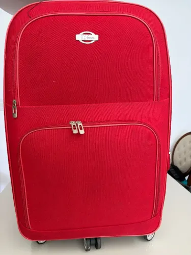 mala de viagem usada 23 kilos vermelha