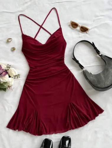 Vestido vinho tamanho M da Shein NUNCA UTILIZADO
