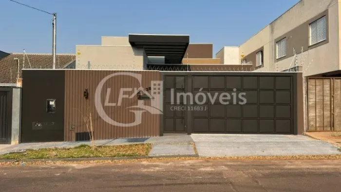 Casa à venda na Vila Vilas Boas em Campo Grande-MS: 3 quartos, 3 suítes, 3 salas, 2 banhei