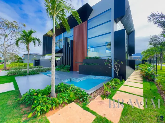 Mansão, Casa com 510 m², com 4 suítes em ALPHAVILLE JACUHY - Serra - ES