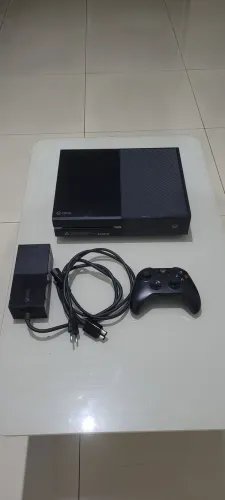 Xbox One Semi Novo Com Jogos