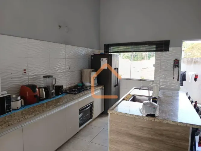 Casa com 3 dormitórios à venda, 175 m² por R$ 500.000 - Pitangueiras - Pouso Alegre/MG
