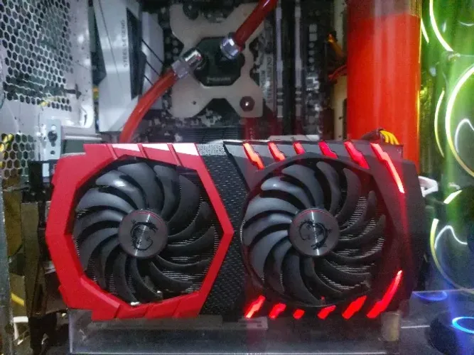 Placa de video RX 580 4GB modelo MSI