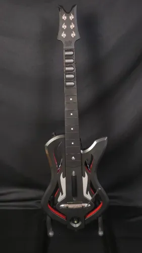 Guitarra Guitar Hero 6 Xbox 360 - StrumLab