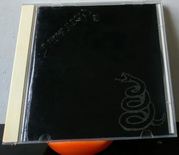 álbuns cds bandas metal R$ 30