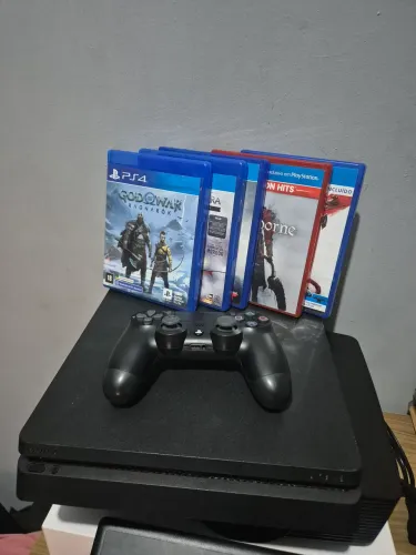 PS4 SLIM
