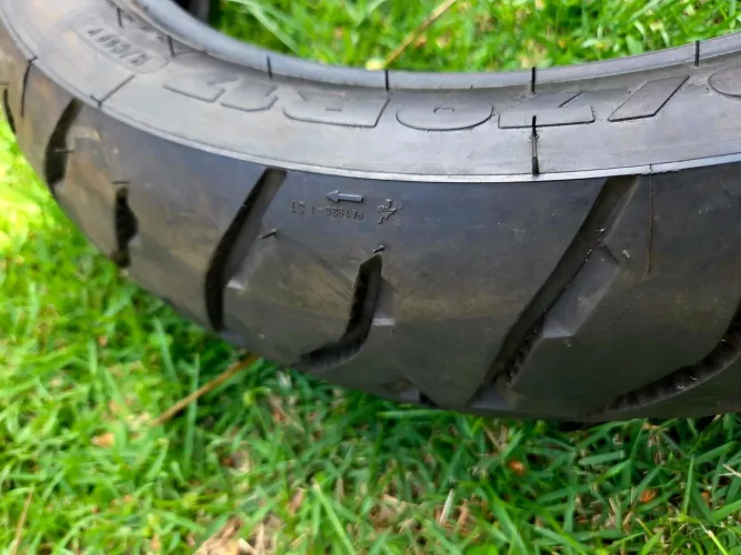 Pneu 150 /70r17