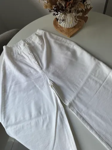 Calça alfaiataria branca 