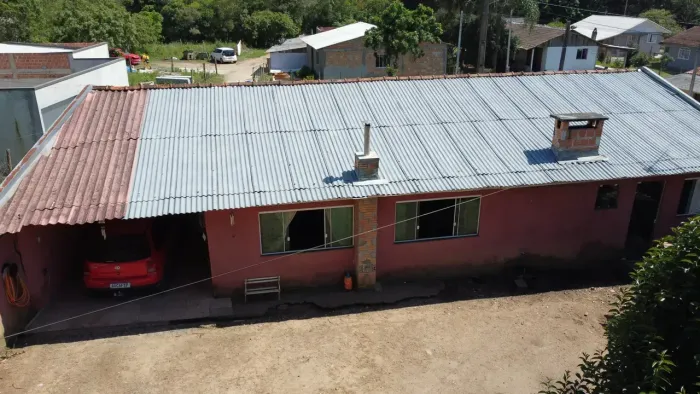 Casa Balsa Nova-Bugre Pessegueiro, construção 120m², terreno 523m², asfalto,Registro Imóve