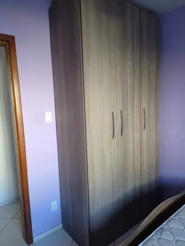 GUARDA-ROUPA PLANEJADO (ÓTIMO ESTADO)