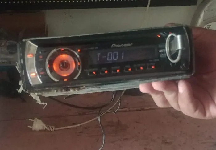 Toca cd Pioneer deh-2180 ub