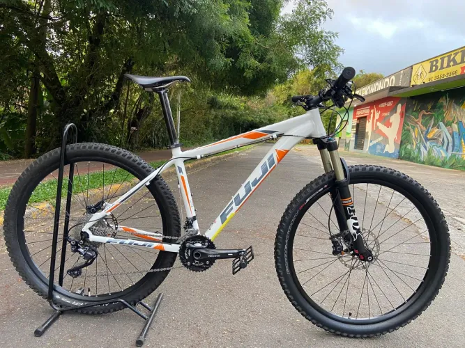 Bicicleta Fuji 27,5 Tam 17 Alumínio 