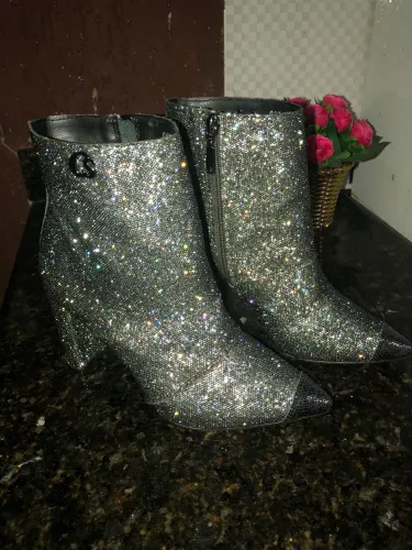 Bota original da Carmen Steffens usada pouquíssimas vezes