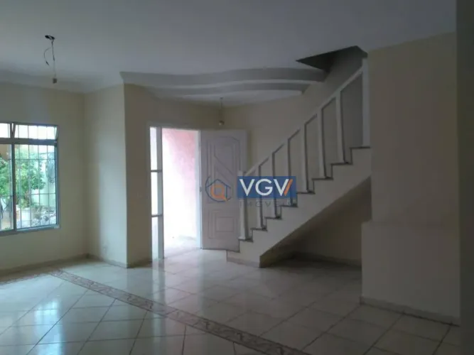 Sobrado em condominio com 3 dormitórios para alugar próximo ao metrô jabaquara.