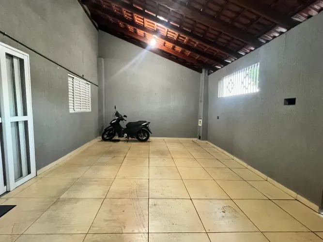 Casa Térrea com 02 quartos, piscina e edícula para venda no Bairro Parque Ribeirão