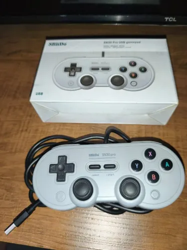 Controle 8bitdo Sn30 pro com fio