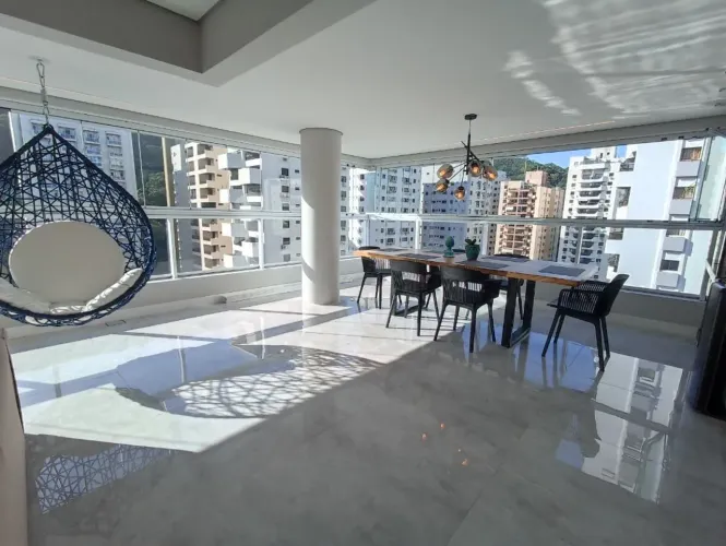 Apartamento para locação anual na Pitangueiras no Guarujá / SP.