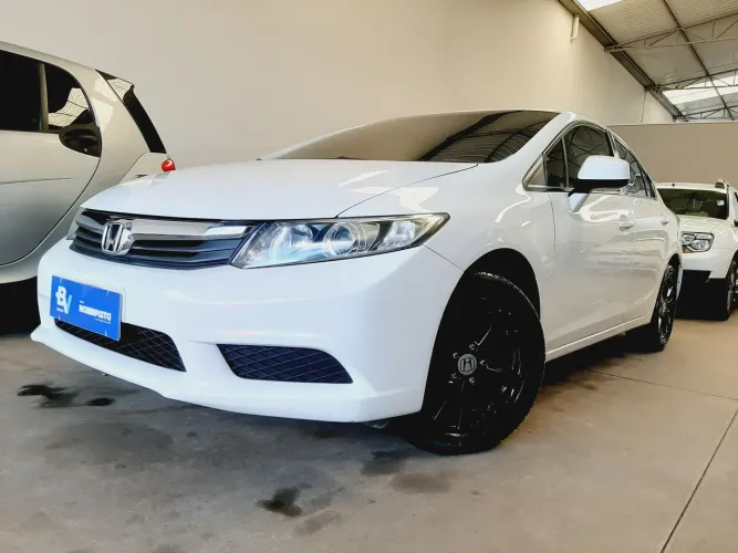 Honda Civic Sedan LXS 1.8/1.8 Flex 16V Aut. 4P 2014