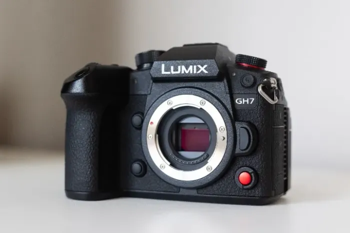 Lumix GH7