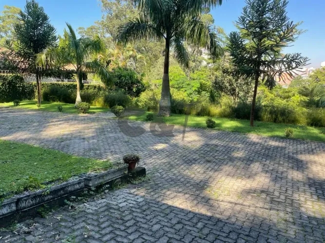Terreno Comercial à Venda no Morumbi, São Paulo/SP.